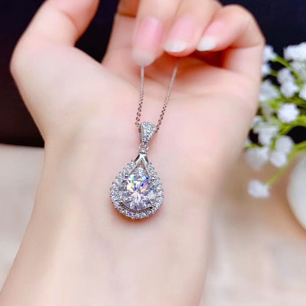 NEW Platinum Round Diamond Halo Teardrop Necklace - Picture 2 of 5